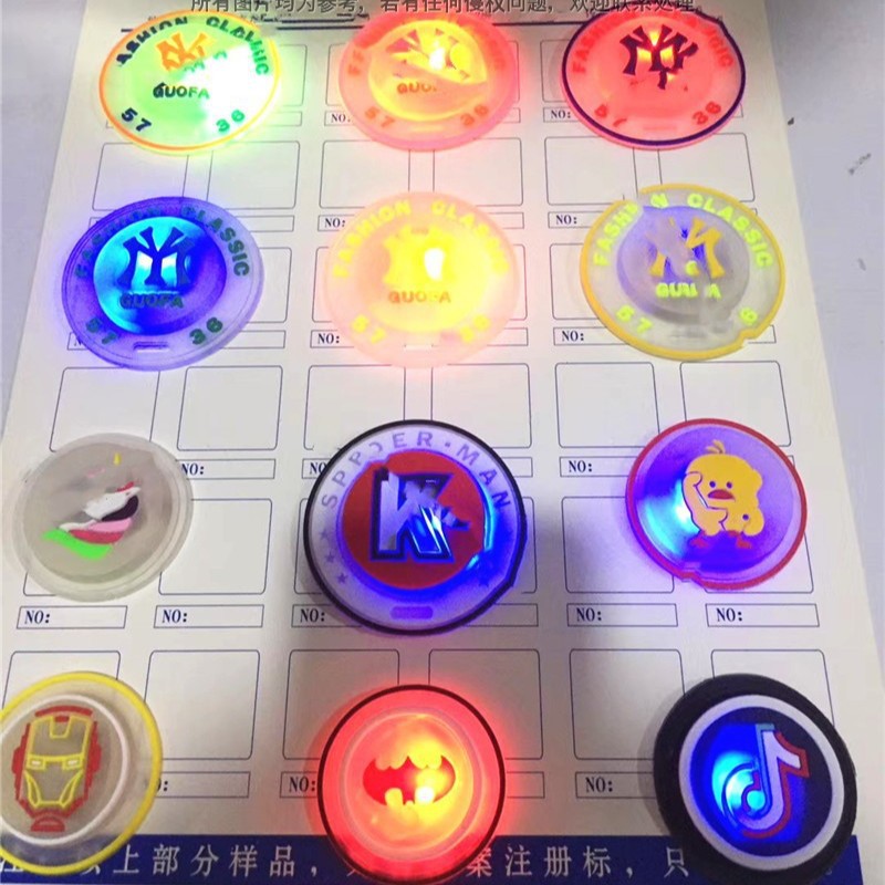 包袋配饰装饰压塑标识 防水防撞LED闪光柔性胶灯壳标 xingxiax