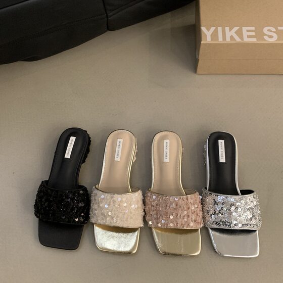 French style rhinestone sequins chunky heel slipper women's summer outdoor wear 2024 new low heel high-end silver sandals