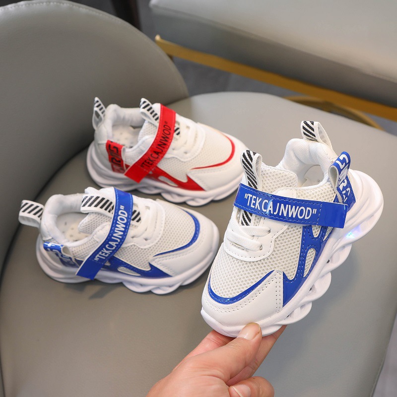 2024 Nieuwe LED Letter Ribbon Mesh Ademende Kinderen 1-6 Jaar Lichte Casual Sportschoenen_voghion.com