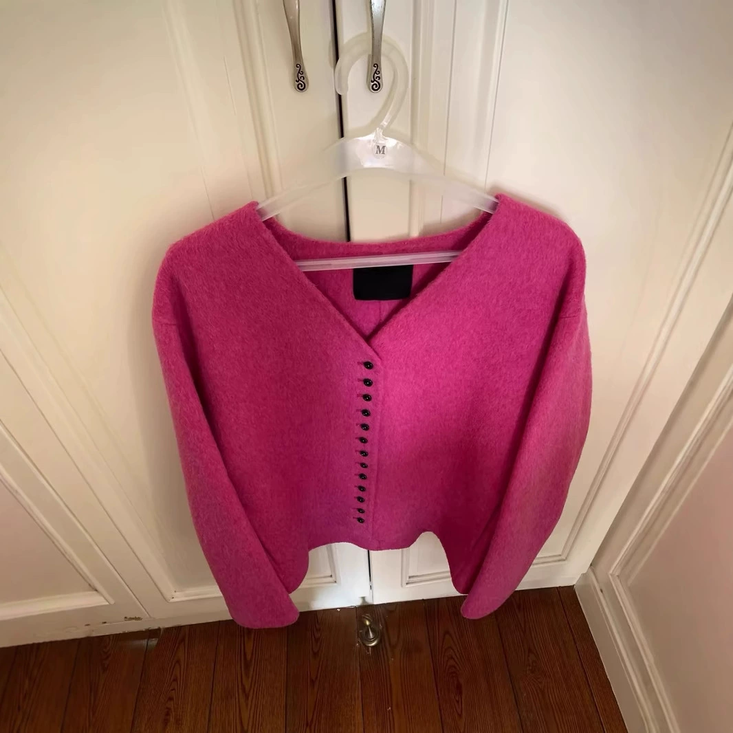 Ранняя весна 2025 розово-красный верблюжий бархат двухсторонний шерстяной шерстяной весенний короткий пиджак женский продвинутый смысл короткий