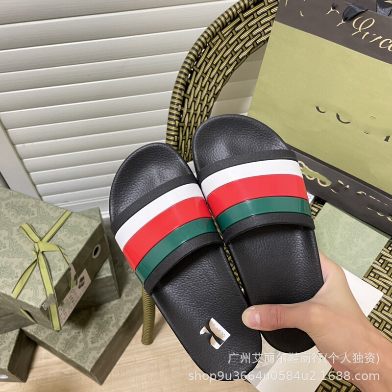 2025g Men's Summer Outdoor Sports Slippers, Couple's Home and Outdoor Wear, Same Style as Big Brands, Casual and Comfortable