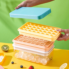 Cross-border pressure-pressed ice cube tray Amazon 32-grid ice cube mold square ice storage box easy to demold food grade ice cube tray