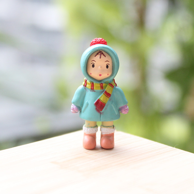 New winter scarf raincoat little girl PVC plastic girl character model decoration miniature scene little girl
