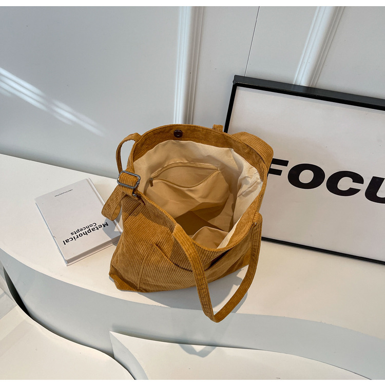 New Korean-style simple large-capacity handbag, casual corduroy single-shoulder bag, versatile travel light crossbody bag wholesale undefined