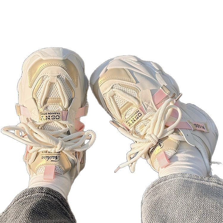 Zapatos de papá para mujeres 2025, nuevos zapatos de verano de altura de suela gruesa, de moda coreana, zapatos blancos para mujeres.