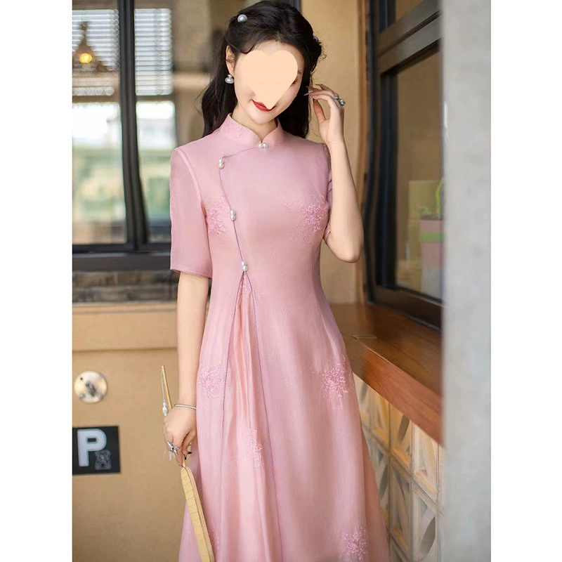 Новое платье-чонсам 2025 года, улучшенный фасон для миниатюрных девушек, элегантное летнее платье в китайском стиле, повседневный национальный тренд.