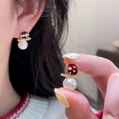 微镶锆石精致红色方形曲面珍珠拼接耳扣耳环个性时尚甜美清新耳饰