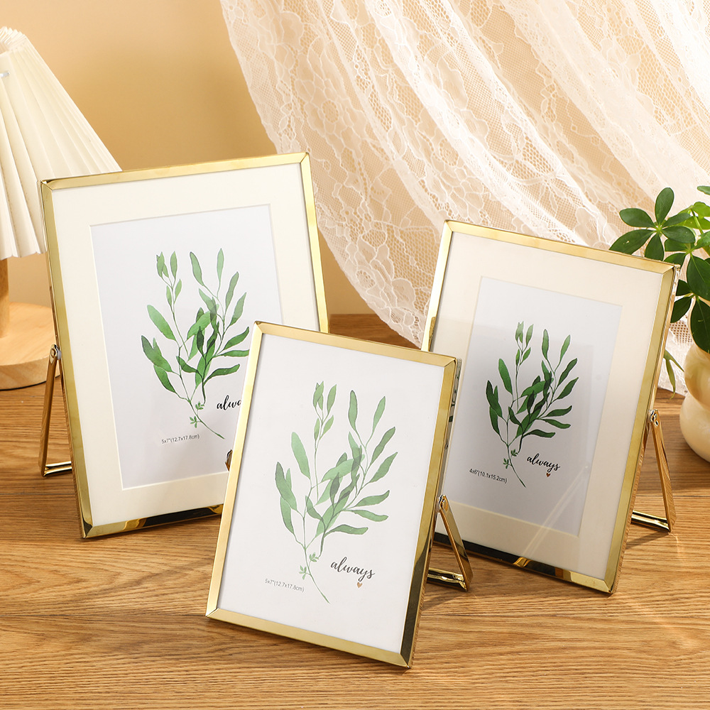 New Stainless Steel Photo Frame 6inch 7inch Tabletop Decoration Commemorative Photo Family Living Room Atmosphere Display Stand Factory
