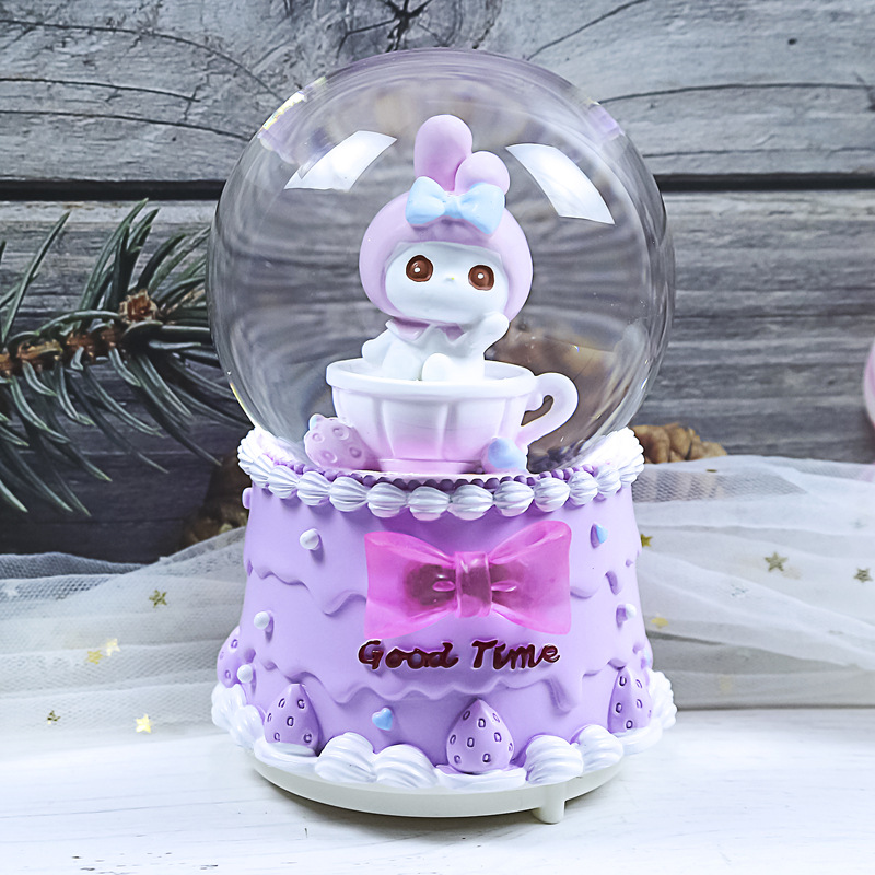 Nueva bola de cristal de mapache rosa pequeña, nieve, caja de música luminosa, luz nocturna, caja de música de regalo, artesanía de una pieza