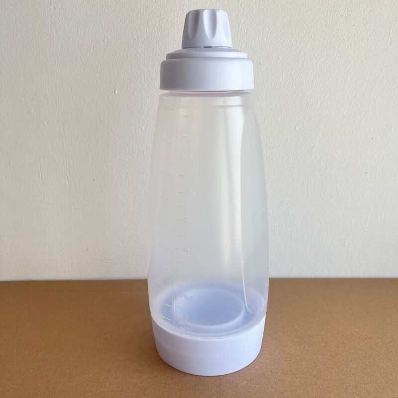 Cross border hot sale hand batter mixing bottle cream mixing dispensing muffin mixing bottle with scale batter dispenser Cross border hot sale hand batter mixing bottle cream mixing dispensing muffin mixing bottle with scale batter dispenser