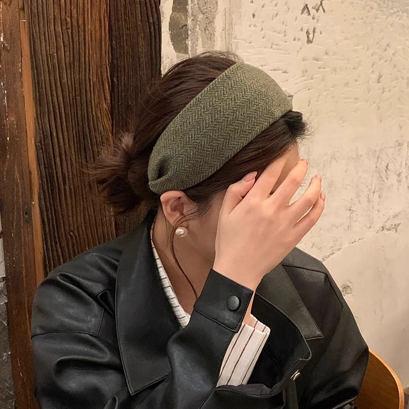 Traje de lana de alto cráneo natural material viejo dinero estilo ancho bandeja de cabello otoño invierno simple y universal tarjeta de cabello