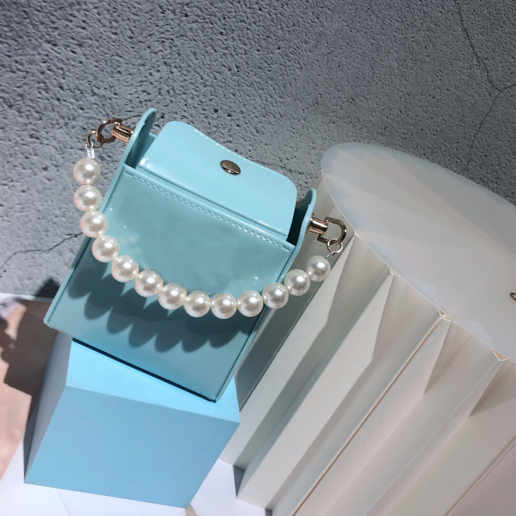 Women's Mini Pvc Solid Color Fashion Square Magnetic Buckle Crossbody Bag display picture 20