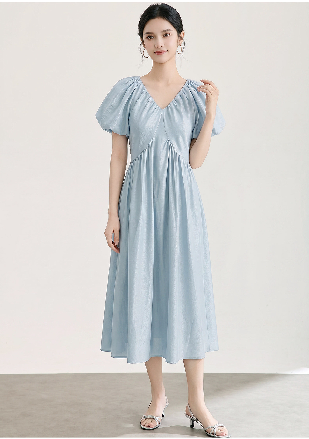 Đầm suông midi tay bồng cổ V xếp ly cho nữ — màu xanh navy chi tiết 4