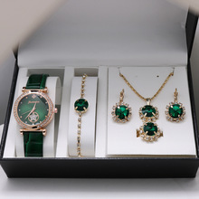 �羳���u����וr�b��Ůʿ�r�г����ֱ���ӾGɫƤ�����b�Y��5pcs