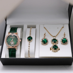 �羳���u����וr�b��Ůʿ�r�г����ֱ���ӾGɫƤ�����b�Y��5pcs