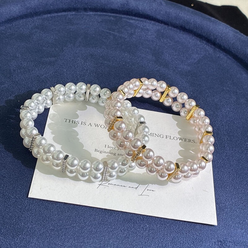 Double-Layered Pearl Bracelet with a Niche Design, Light Luxury, Versatile for Commuting, Gentle Style, Trendy and Versatile Women's Jewelry
