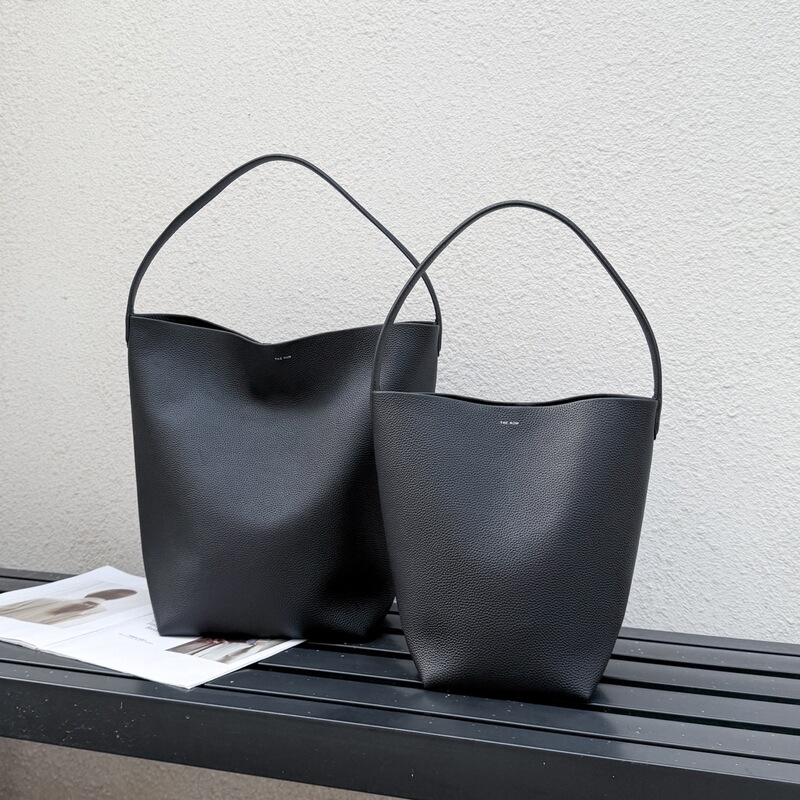 The Row Bucket Bag New Model Single-Shoulder Top-Layer Cowhide Bucket Bag Large Capacity Mommy Bag for Work and Commuting Tote The Row Bucket Bag New Model Single-Shoulder Top-Layer Cowhide Bucket Bag Large Capacity Mommy Bag for Work and Commuting Tote