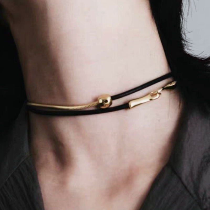 European and American style fashion simple leather rope stitching snake bone chain female designer necklace niche high-end clavicle chain neck chain