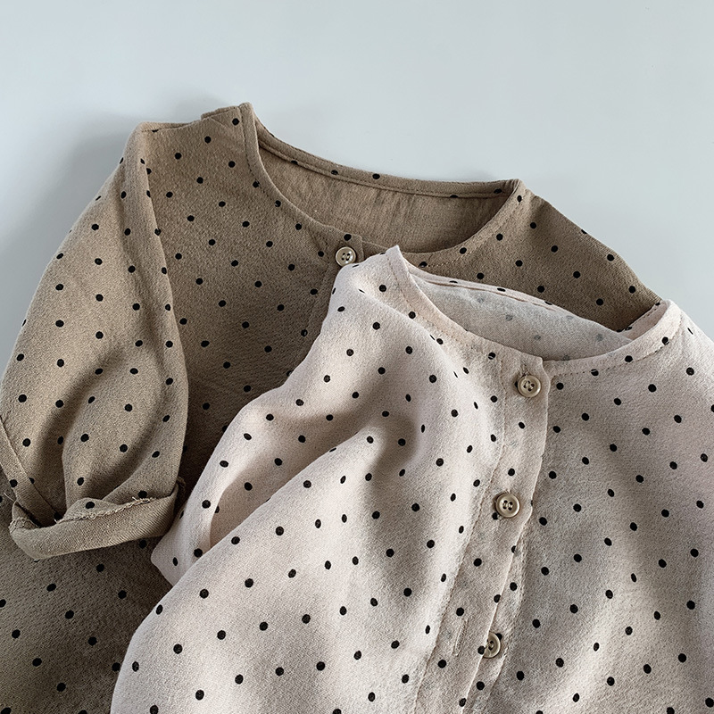 Abrigo de cuello redondo de primavera y verano para niñas 2024 estilo occidental de algodón de doble capa transpirable ropa de protección solar delgada camisa pequeña ropa de estilo coreano para niños