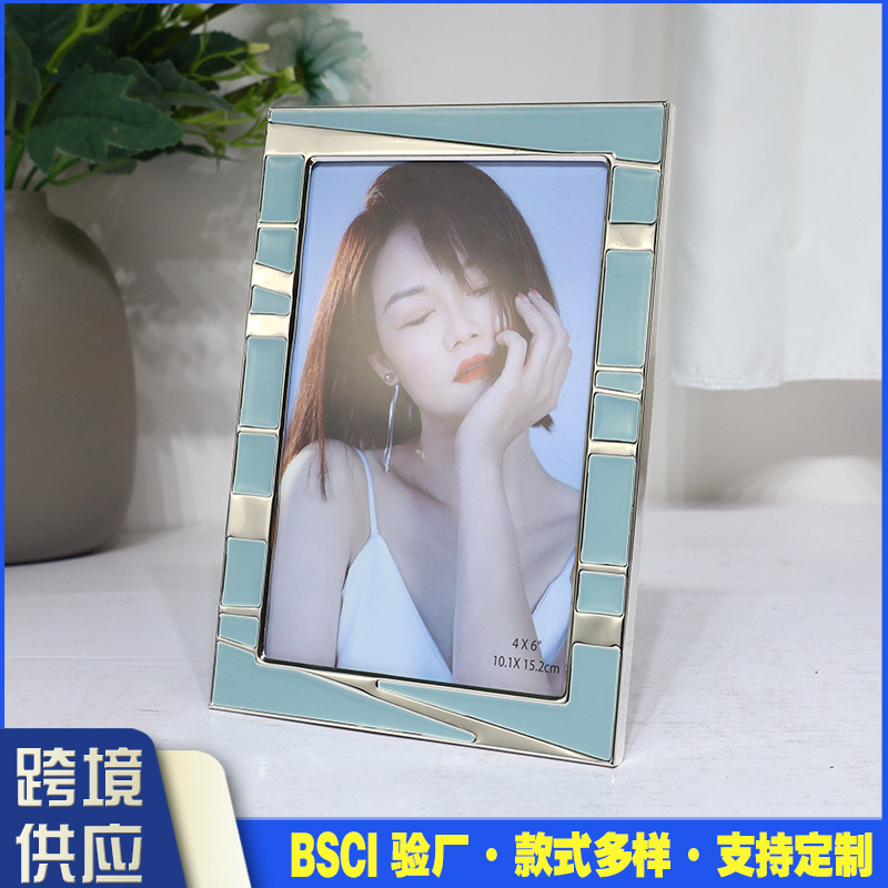 Creative Metal Photo Frame Glue Table Decoration Living Room Desktop Photo Frame Modern Simple Home Decoration Creative Metal Photo Frame Glue Table Decoration Living Room Desktop Photo Frame Modern Simple Home Decoration