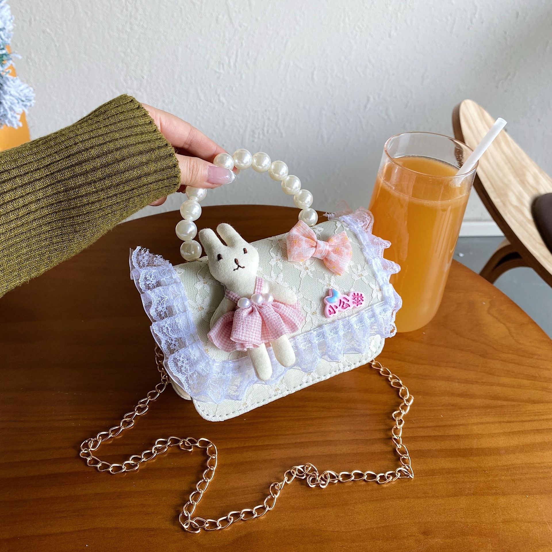 2025 nuevo pequeño viento de fragancia bolsos infantiles mil pájaros pequeños conejos de flores princesa mochila perlas bolsos de moda