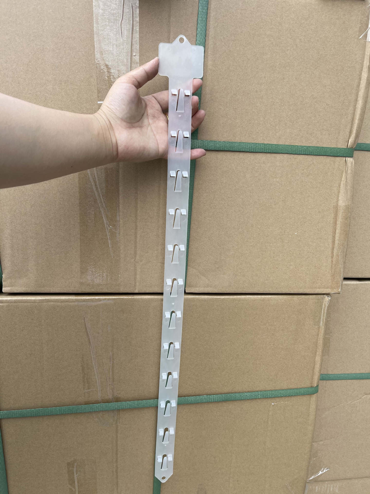 Tiras colgantes de plástico PP con ganchos para exhibición de alimentos en supermercados, 12 posiciones