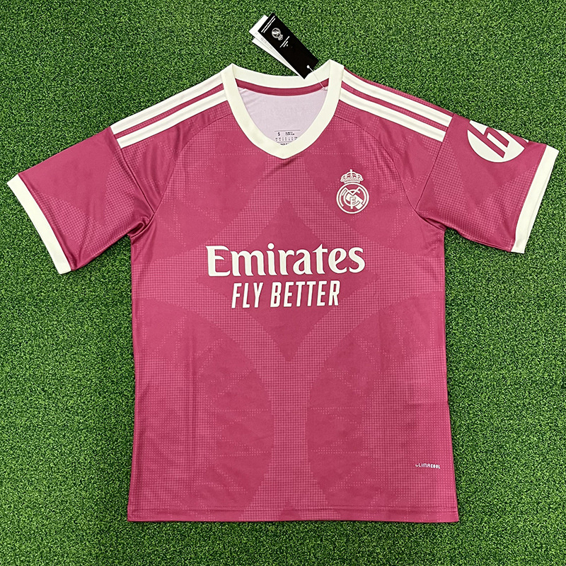 2627 Segundo equipamiento visitante del Real Madrid