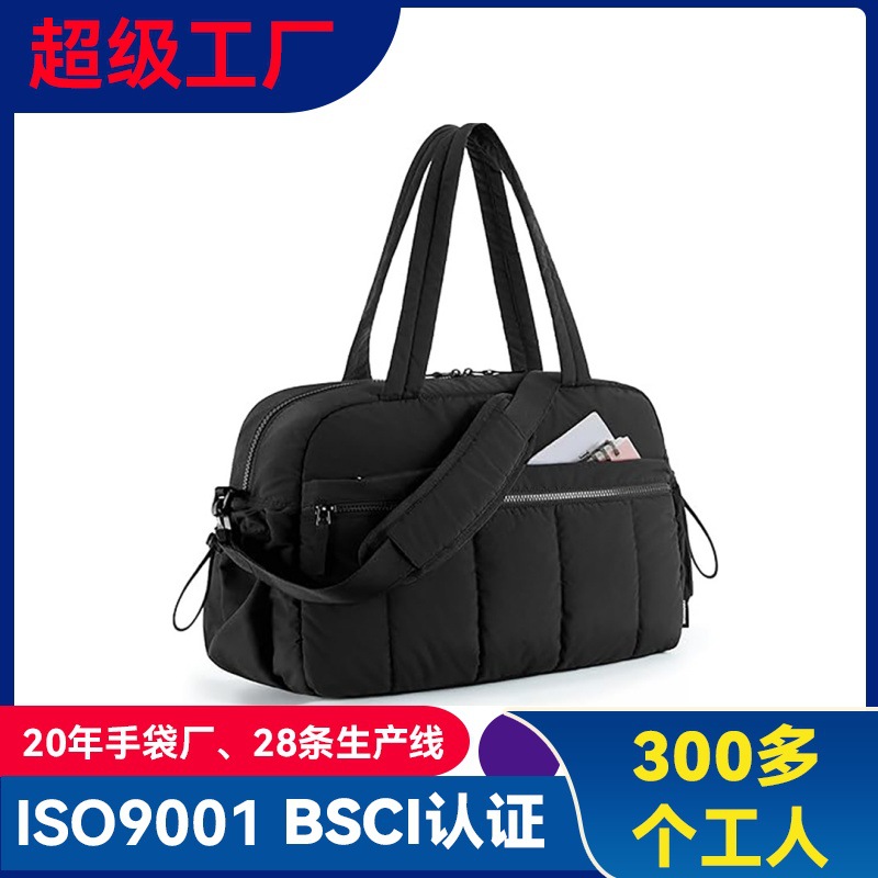 抖音新款女士时款包防水羽绒布轻便旅行袋斜跨手提两用单肩包