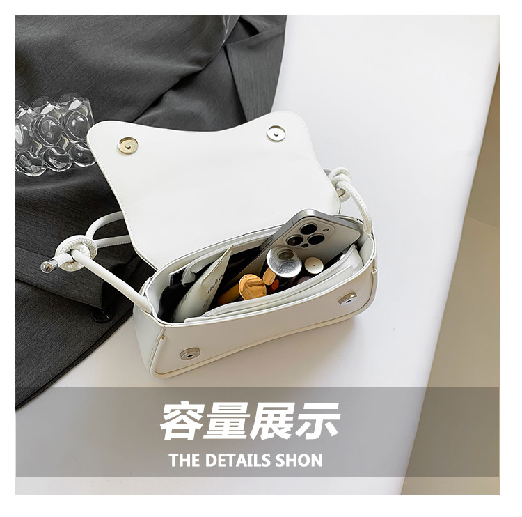 Underarm bag for women, new autumn 2024 fashion and niche design, single-shoulder crossbody bag, stylish and relaxed small square bag undefined