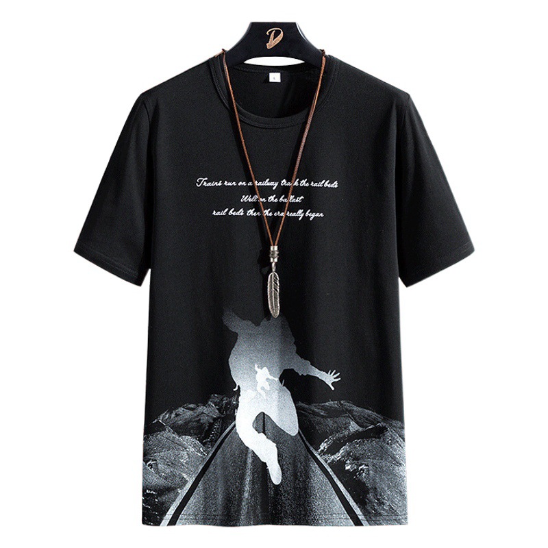 Marca de moda de verano de manga corta Camiseta de los hombres de moda de estilo coreano estudiante juvenil versátil suelta cuello redondo impreso camiseta de media manga