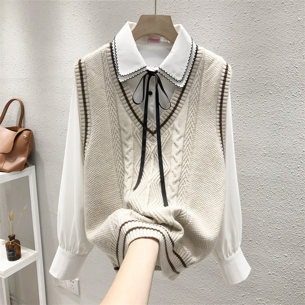 Autumn sweater for leisure
