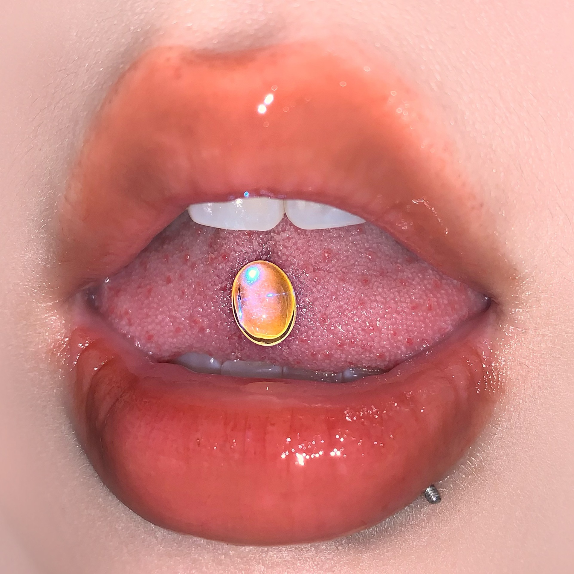 Pointed labret stud close-up product detail