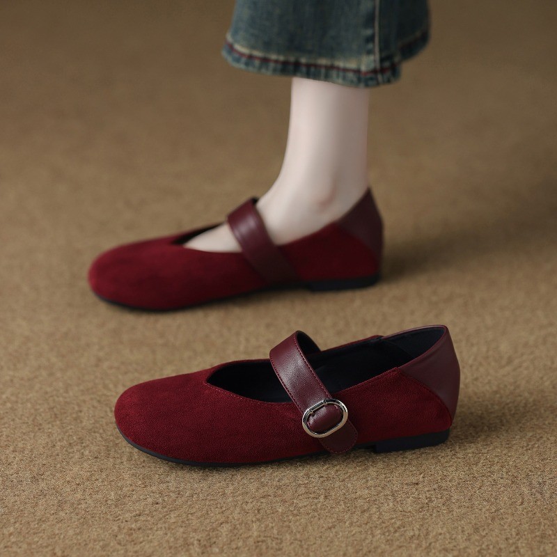 2026 verano retro coreano de color sólido hebilla casual interior de altura retro boca ligera universal zapatos de tacón único