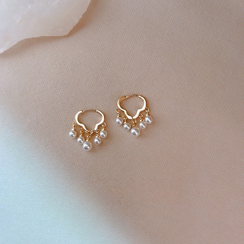 Earrings from pearl