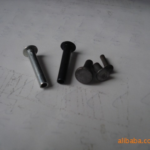 供应扁圆头半空心铆钉-国标GB873