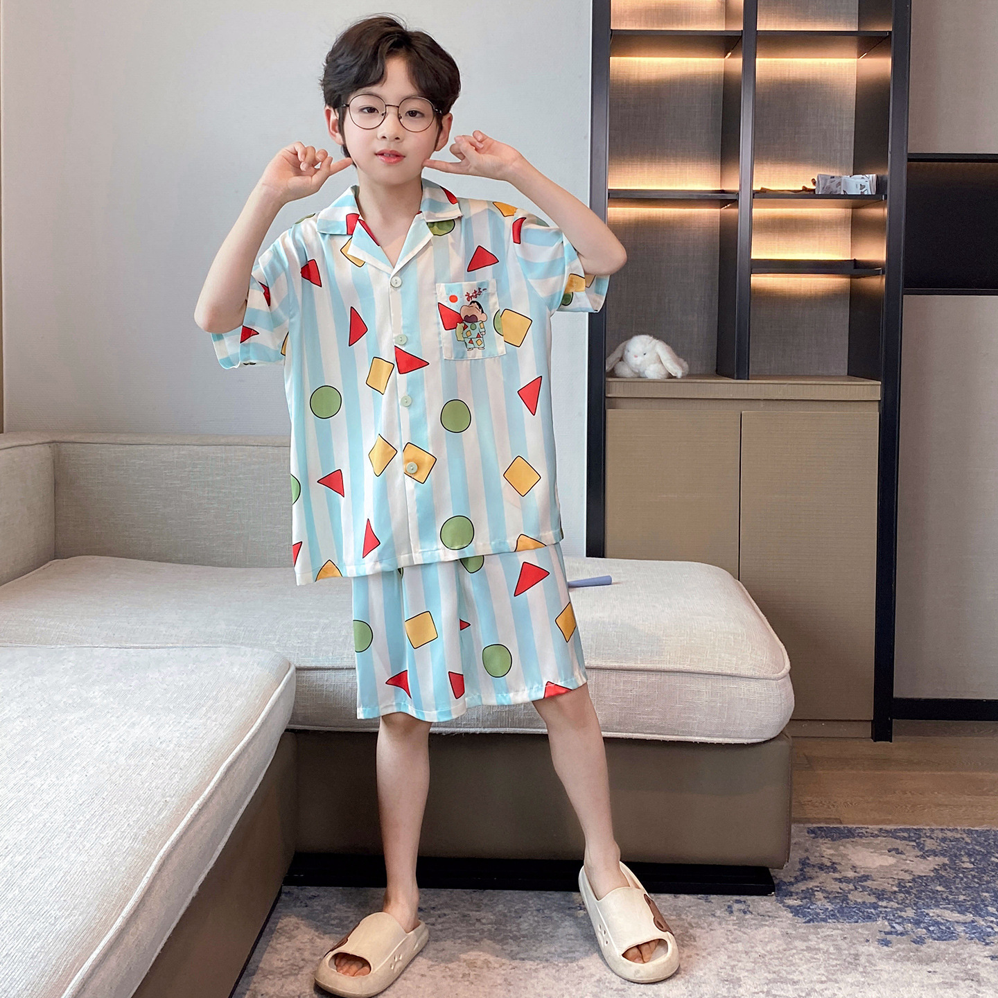 Pijamas infantiles verano 2026 nuevo niño hielo delgado de manga corta juveniles niños grandes set de ropa para el hogar