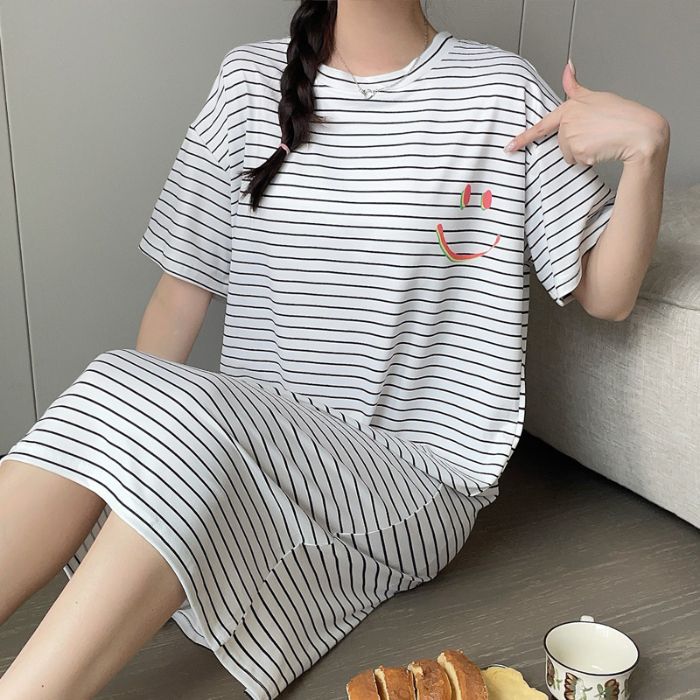 Venta al por mayor transfronteriza verano nuevo pijama mujer leche cinta cojín en el pecho puede dormir desnudo estampado de dibujos animados gran tamaño camisón de manga corta