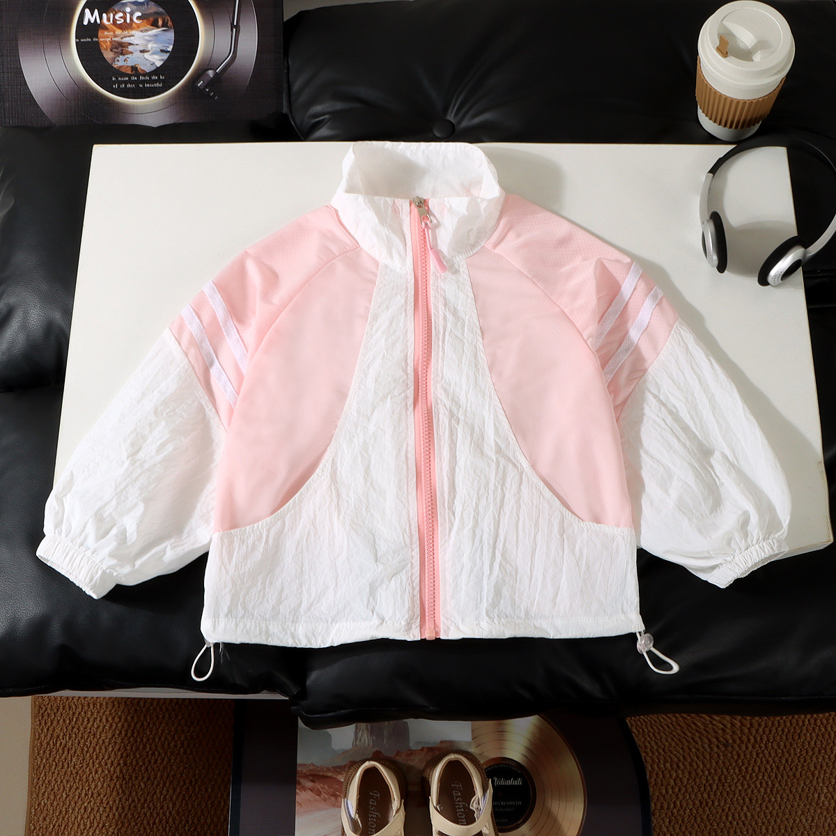Ropa de asalto de niñas 2026 nuevo color de niños de tamaño medio y grande, chaqueta de verano delgada y transpirable