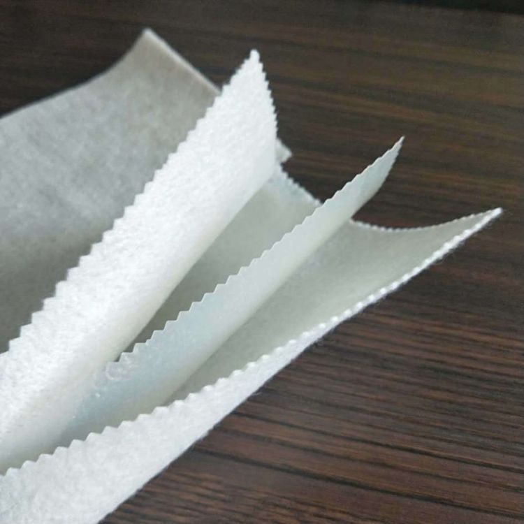 复合膜厂家 废料场防污处理用两布一膜 石油化工铺设复合土工膜