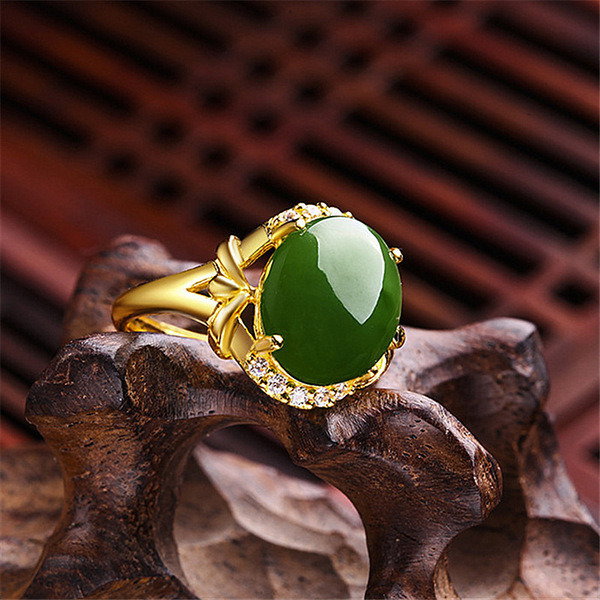 Emerald fashionable ethnic ring jade