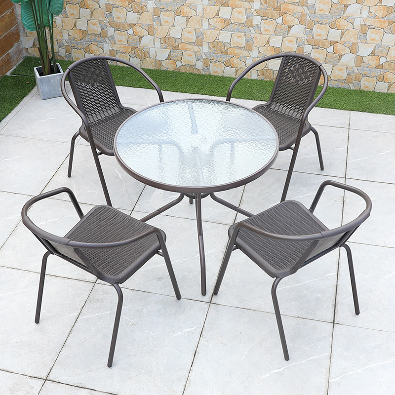 Sillas de caña al aire libre de tres piezas de red sillas de hierro forjado balcón ocio mesa de cafeteria mesa de té una mesa dos sillas