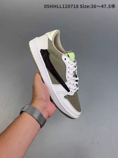 Black gray brown hook