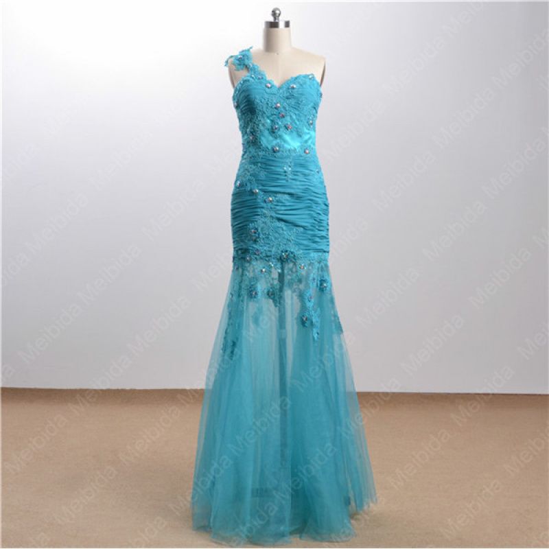 Sexy bridal gown evening gown formal occasion wedding bridesmaid gown toast gown location shooting ceremony