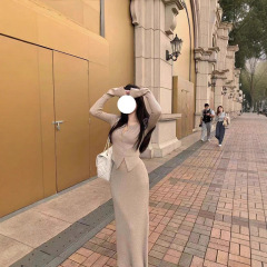 早安樊樊 温柔韩系氛围感微喇袖口针织上衣+半身裙套装女春两件套