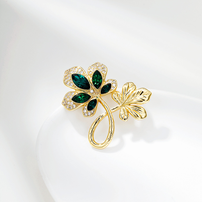 Xuping broche de alto nivel lujo ligero nicho accesorios de ropa temperamento viento broche fuente fábrica al por mayor personalizada image 28
