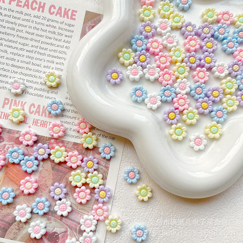 Mini Five-Petal Flower Sunflower Resin Small Accessories Manicure Wearable Nails Cream Glue Clothing Toys Decoration Mini Five-Petal Flower Sunflower Resin Small Accessories Manicure Wearable Nails Cream Glue Clothing Toys Decoration