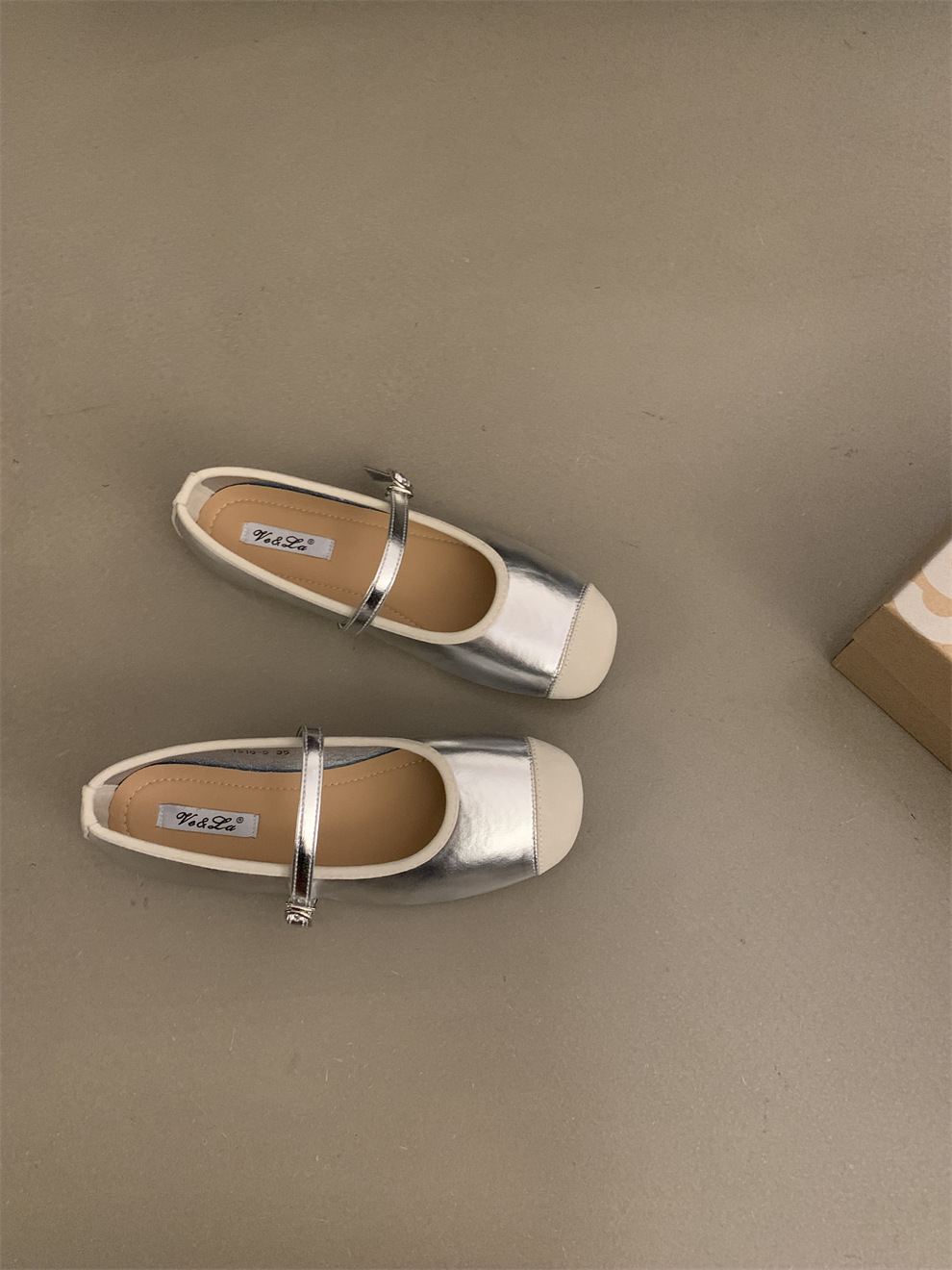 Xiaoxiang viento plateado nuevo estilo chino zapatos retrógrados franceses zapatos de ballet zapatos de primavera y verano zapatos de mujer