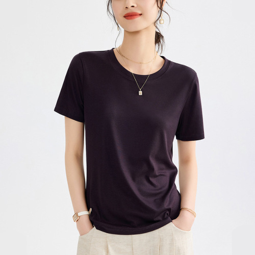 Solid-color crewneck short-sleeve T-shirt for women, 2025 summer collection—fitted, lightweight, and cool-feeling top with a regular shoulder design.