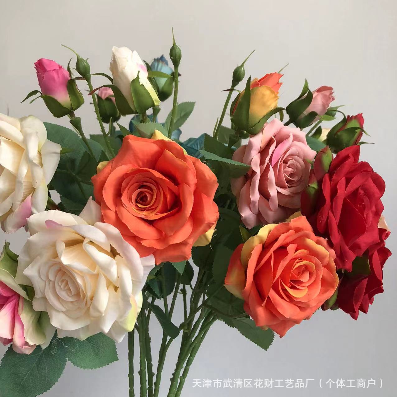 세 뿔 장미 인공 꽃 장미 가짜 꽃 꽃병 실크 꽃 장식품 유럽식 가정용 가구 레스토랑 삽입 국경 간 대외 무역