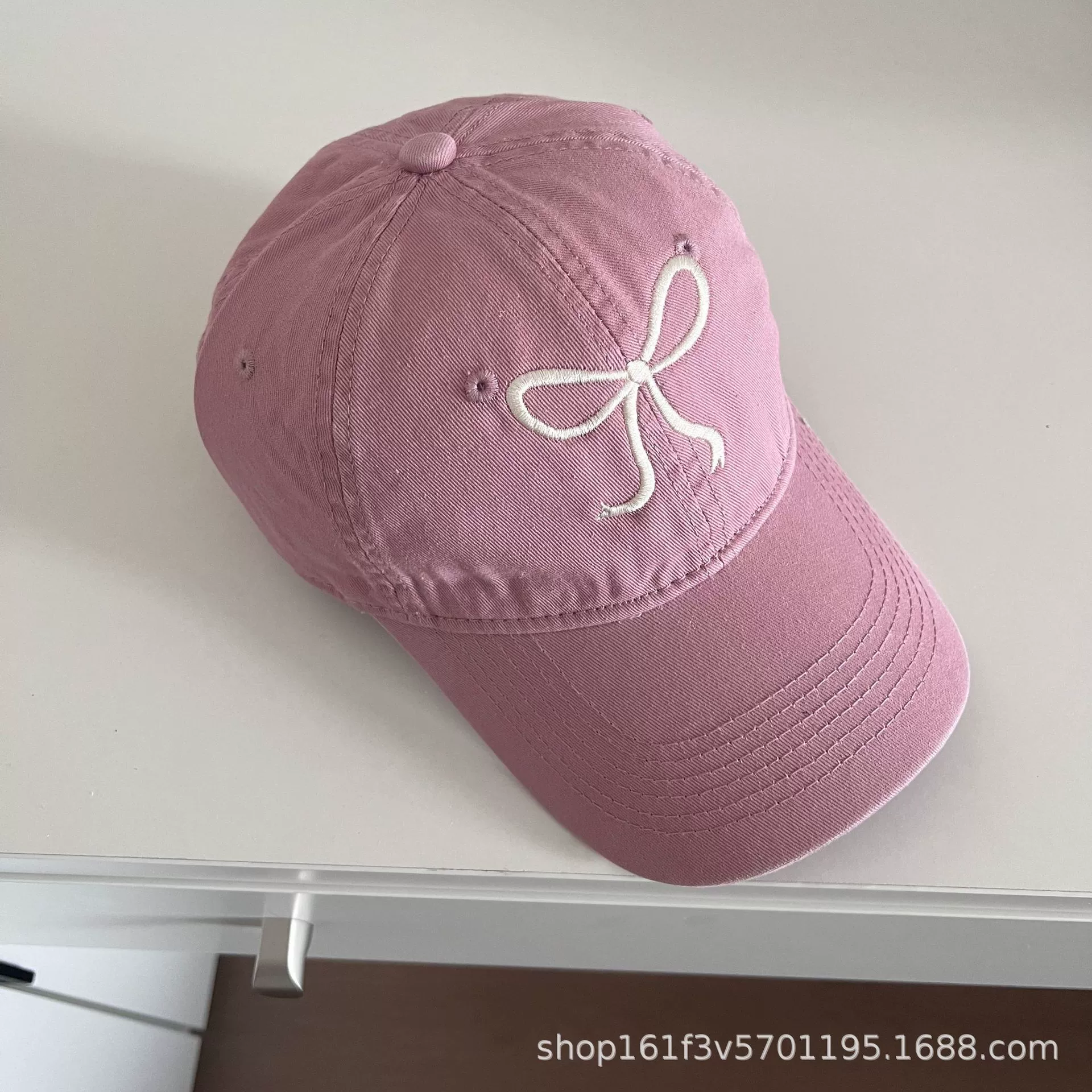 Quality retro cute baseball cap with bow, with embroidery